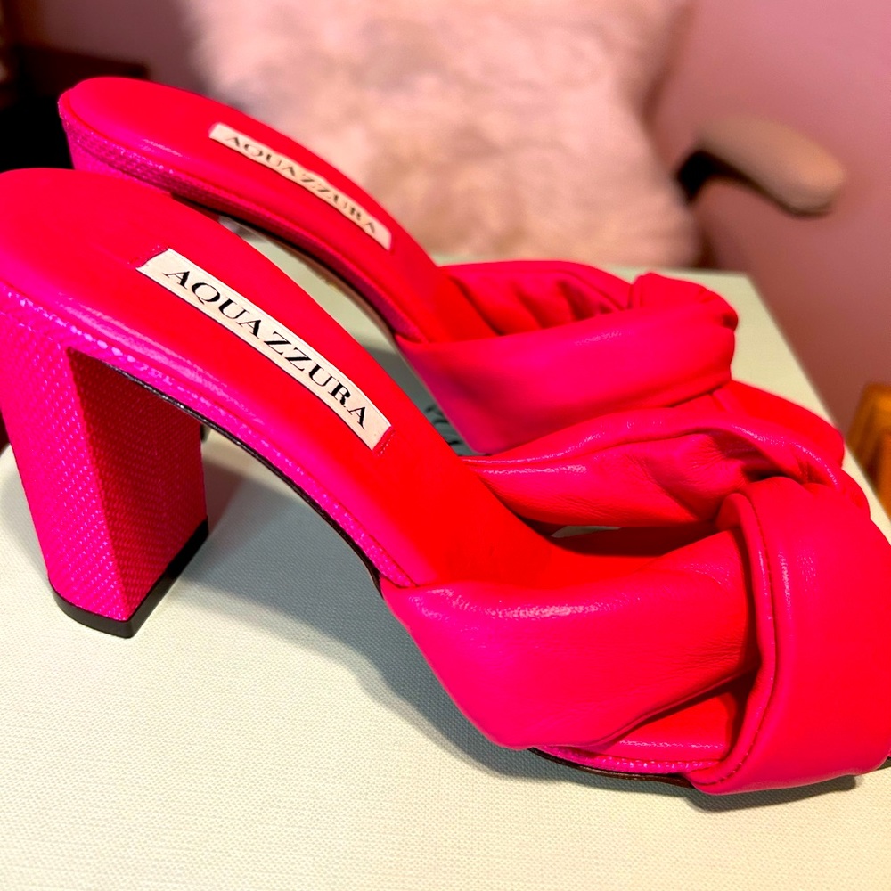 Aquazzura Firenze Olie Sandal Neiman Marcus Pink Fuxia Size 7